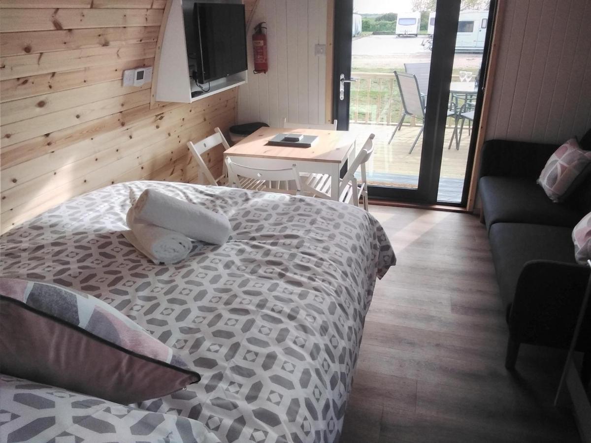 Glamping Pods Hotel Cromer Exterior photo